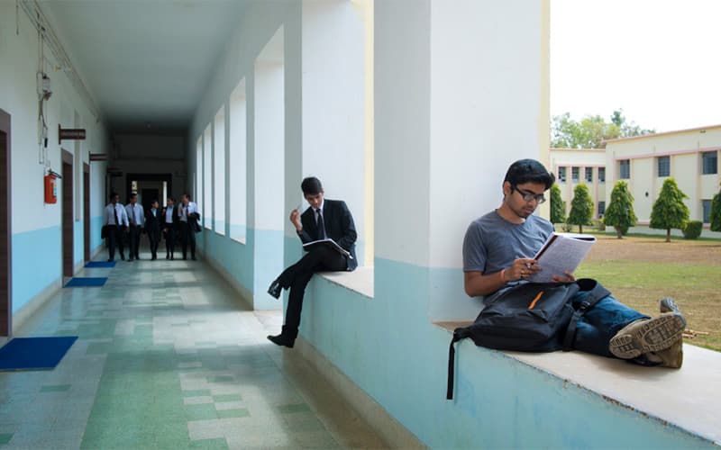 Advertising photography by Digital Mansion